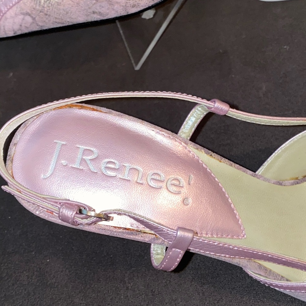 High Heels - Picture 4 of 4